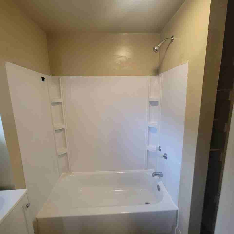 335 S Oakland Ave - Photo 3 of 7