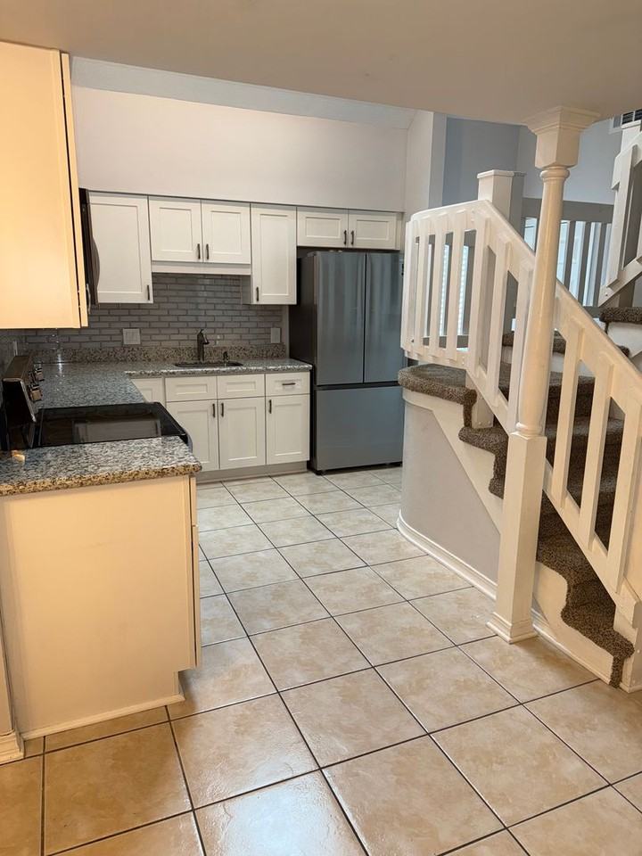 3 Hollycrest Blvd - Photo 6 of 25