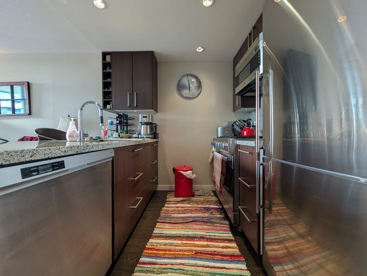 1708 Columbia St #304 - Photo 4 of 35