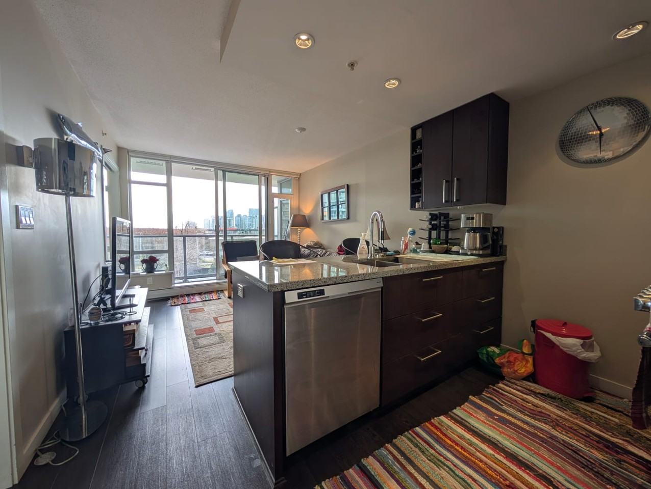 1708 Columbia St #304 - Photo 5 of 35