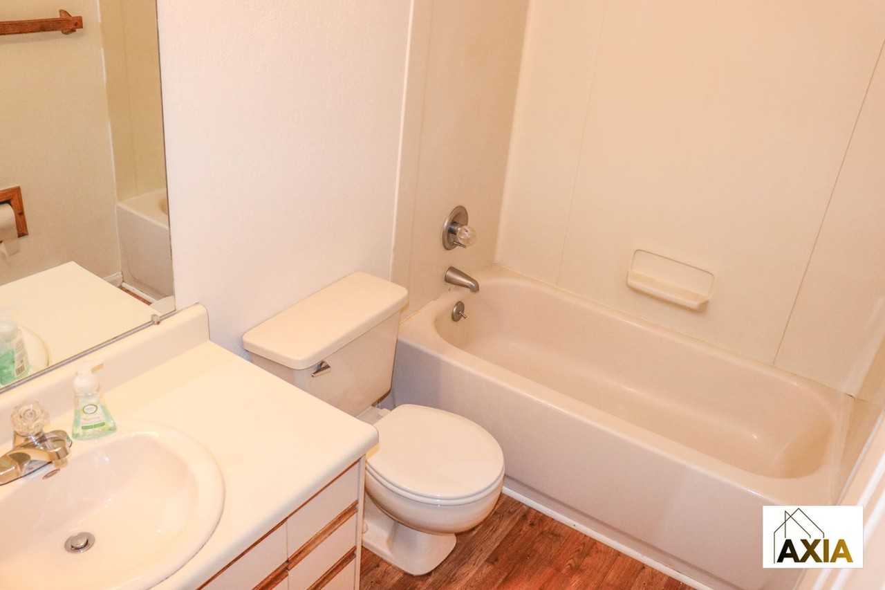 Maple Creek - Photo 5 of 16