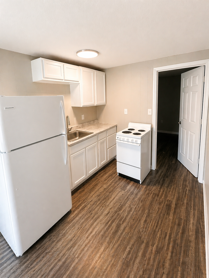 Century Square Apartments - Photo 5 of 8