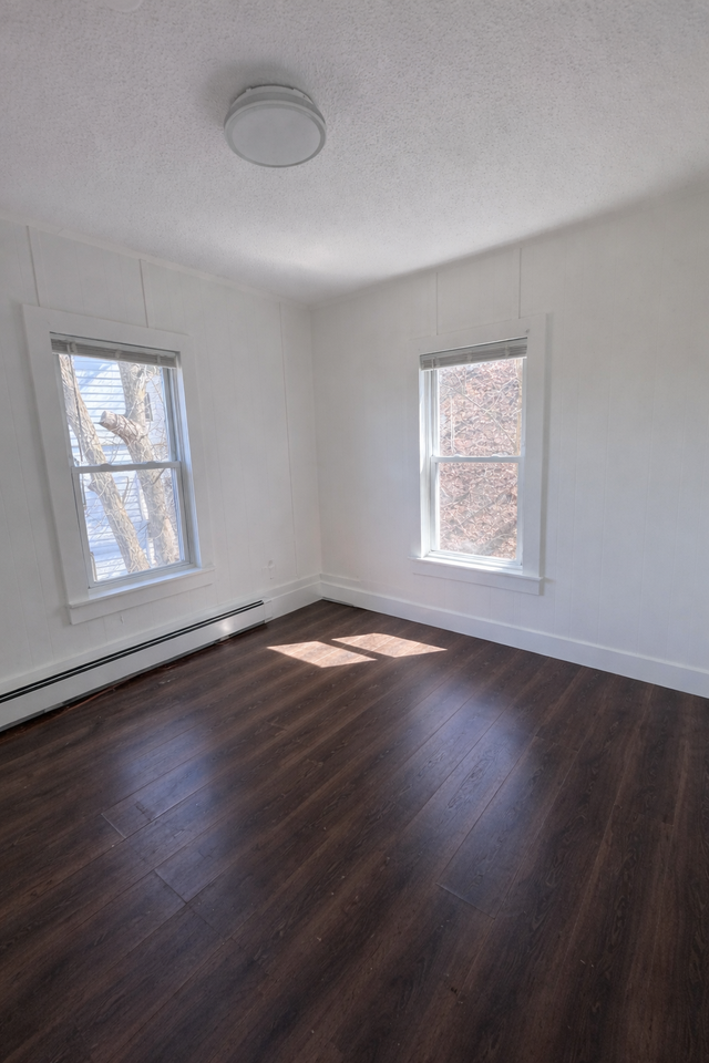 17 Franklin St #3 - Photo 3 of 12