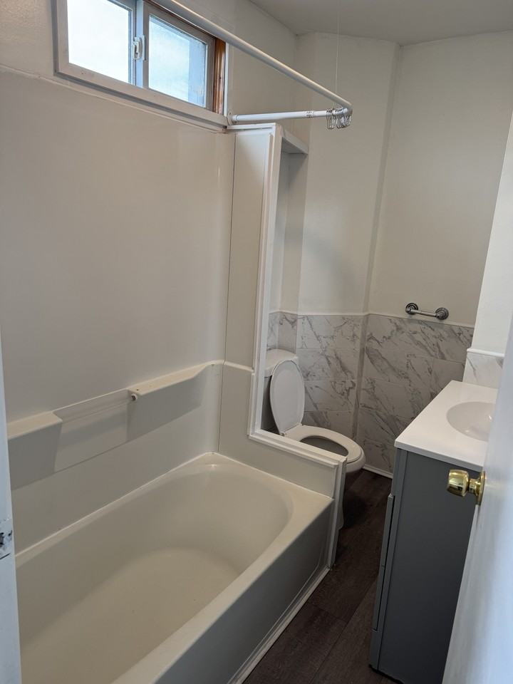 7 Mona Ave #7 - Photo 4 of 14