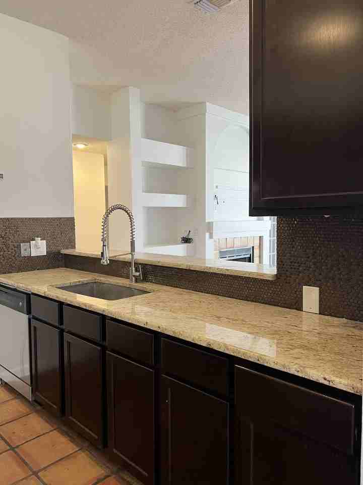 13047 Beacon Park Dr #NA - Photo 7 of 15