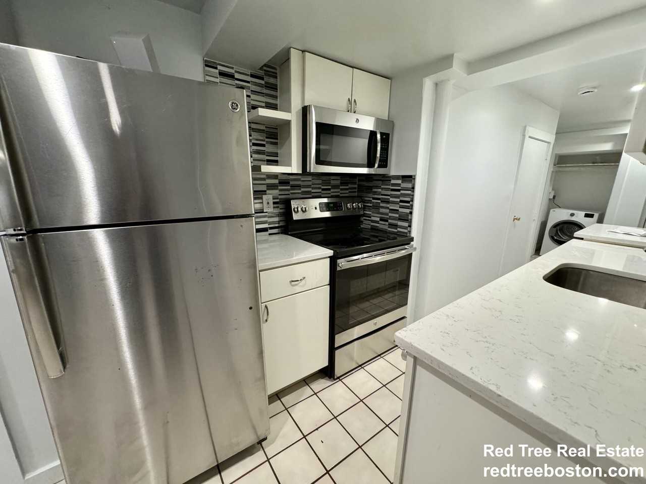 145 Chiswick Rd #8 - Photo 2 of 20