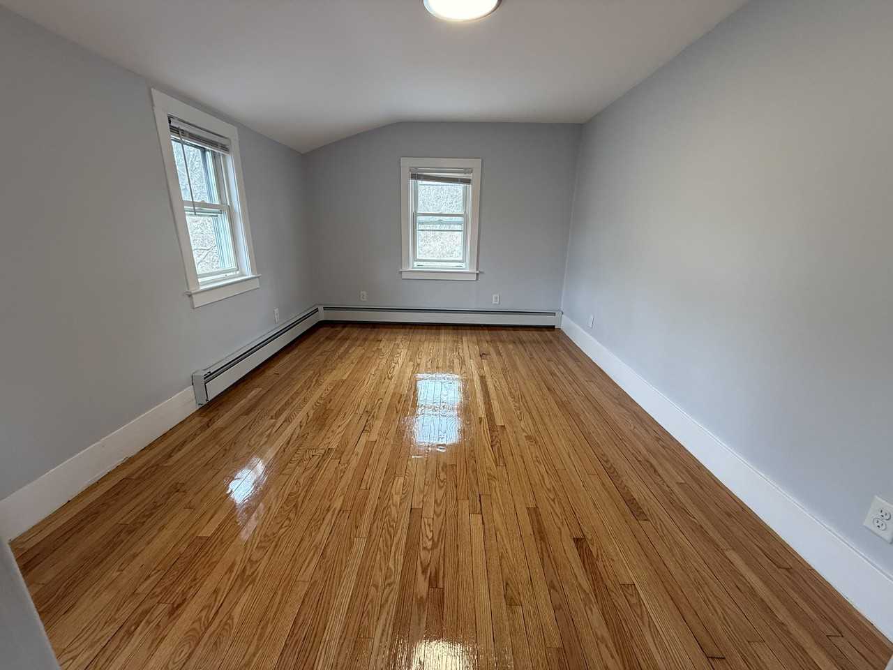 22 Beacon St #2 - Photo 6 of 11