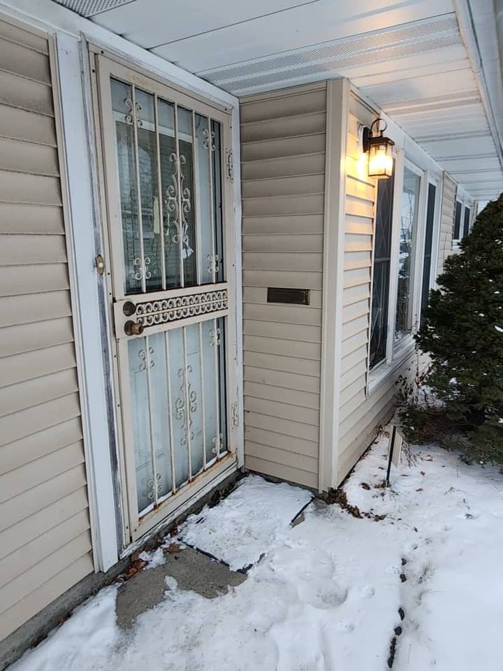 3827 E 151st St #NA - Photo 2 of 12