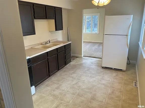 2210 N Flora Ave #NA - Photo 4 of 7