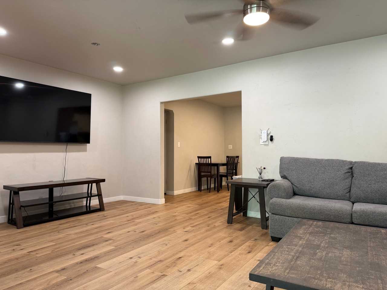 137 E Vista Del Cerro Dr #NA - Photo 2 of 30