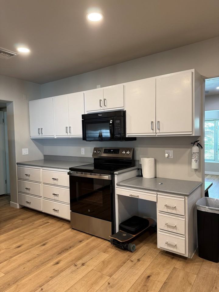 137 E Vista Del Cerro Dr #NA - Photo 5 of 30