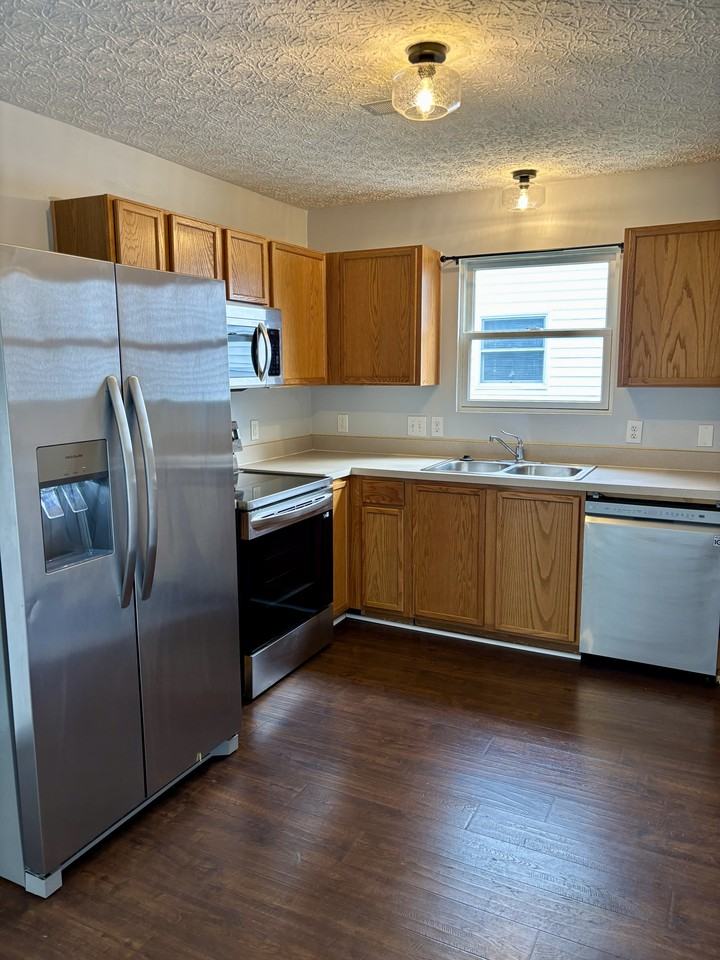 1970 Dumont St #NA - Photo 2 of 39