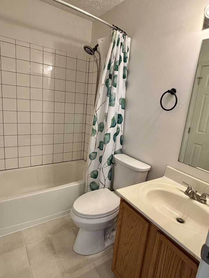 1970 Dumont St #NA - Photo 5 of 39