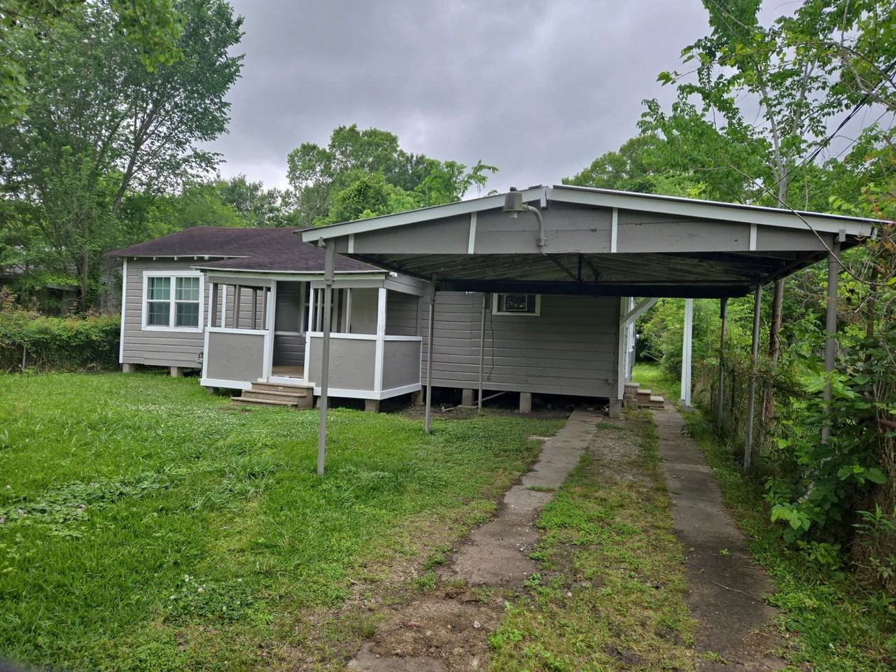 2309 7th St - Photo 2 of 9