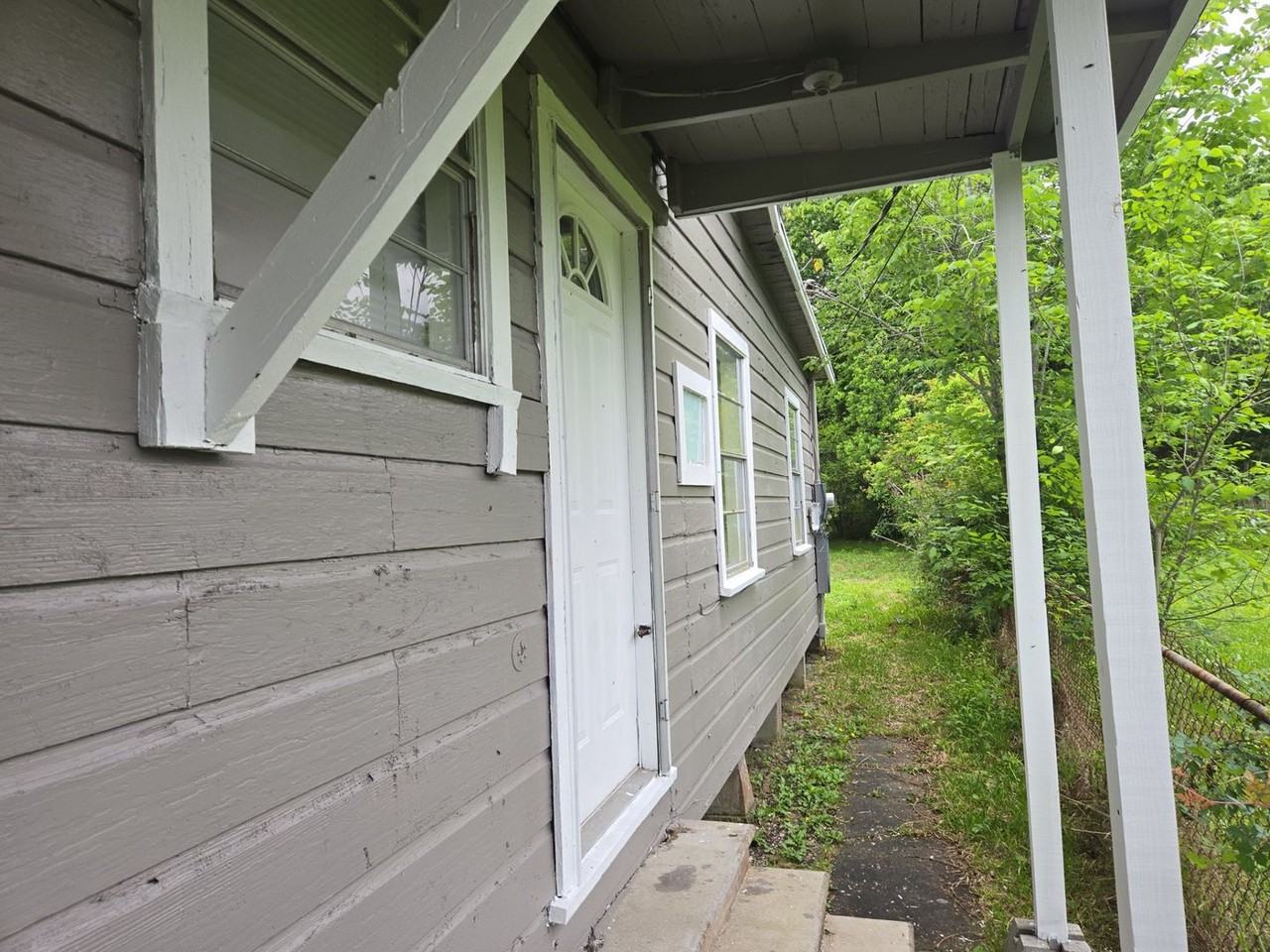 2309 7th St - Photo 3 of 9