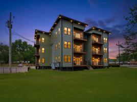 featured image of 2521 S Holland Ave