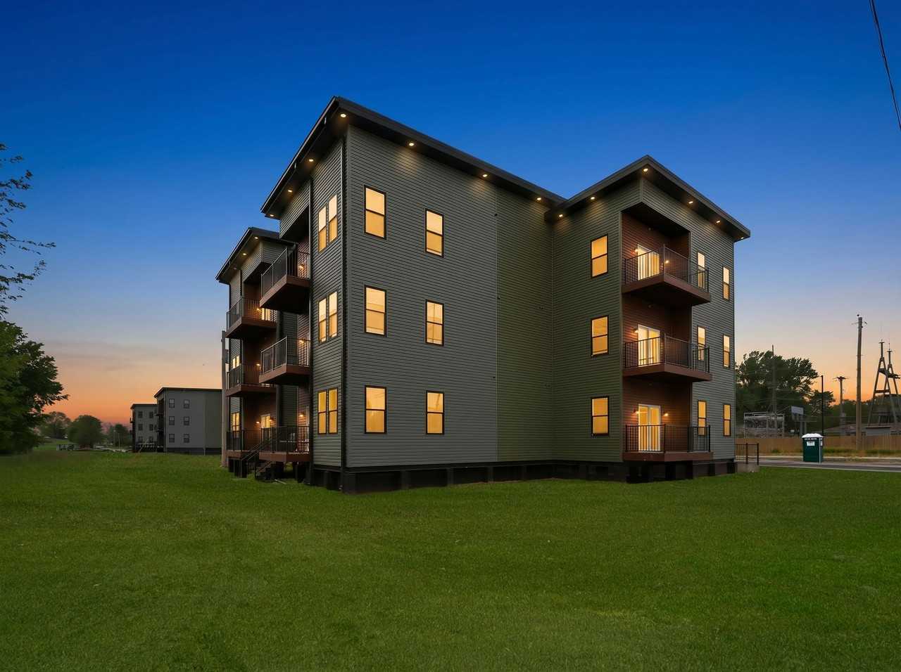 Holland Park - Photo 2 of 36