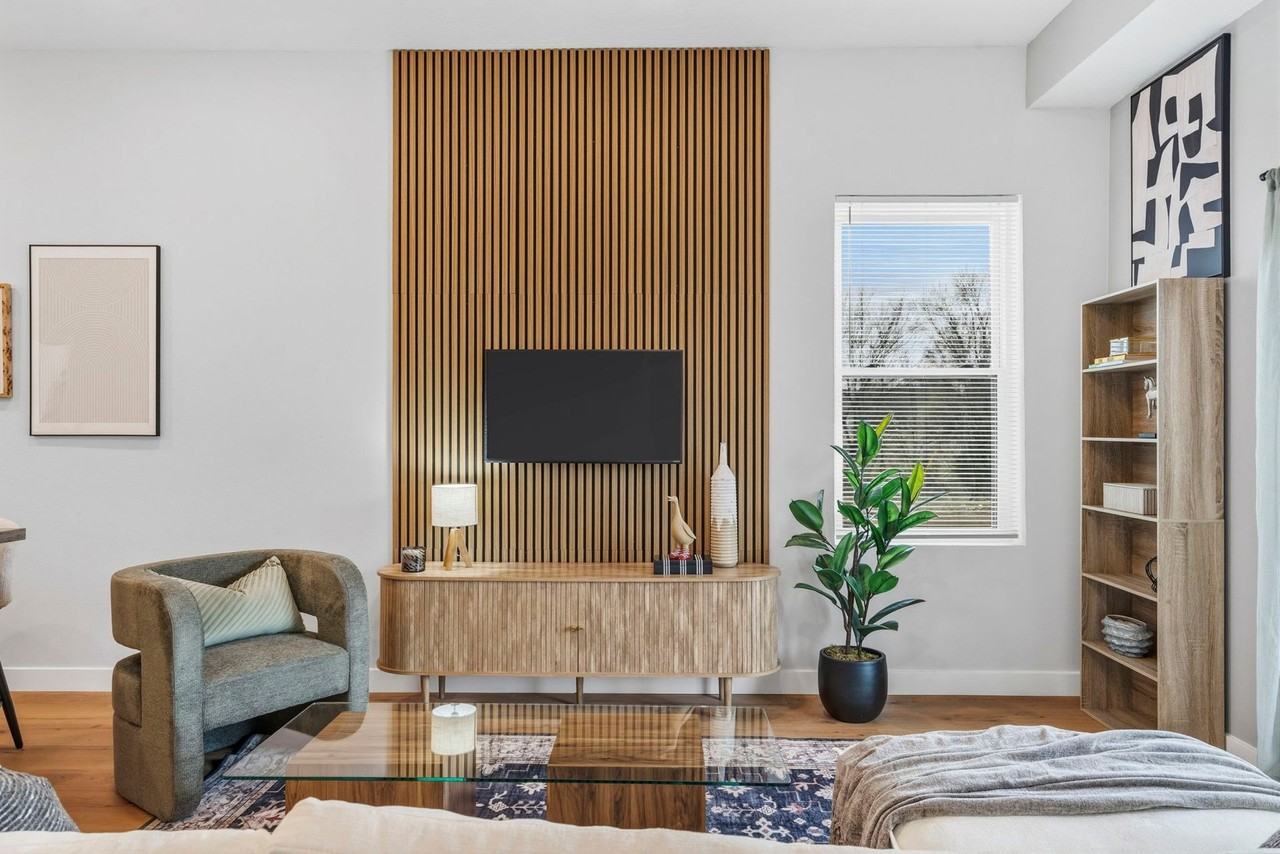 Holland Park - Photo 7 of 36