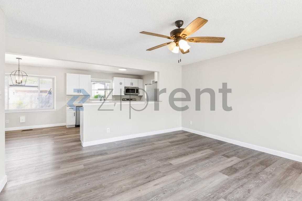 318 Nugget Ct - Photo 2 of 16