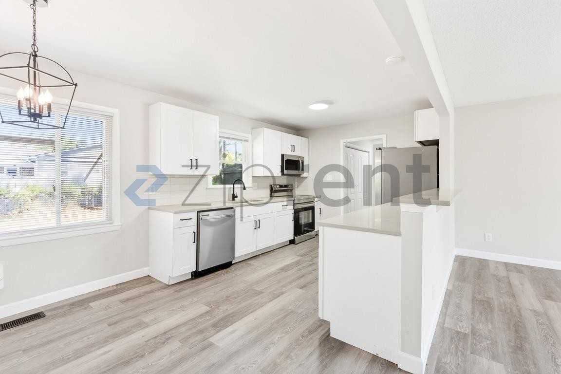 318 Nugget Ct - Photo 5 of 16