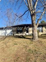 2607 Lee St - Photo 1 of 1