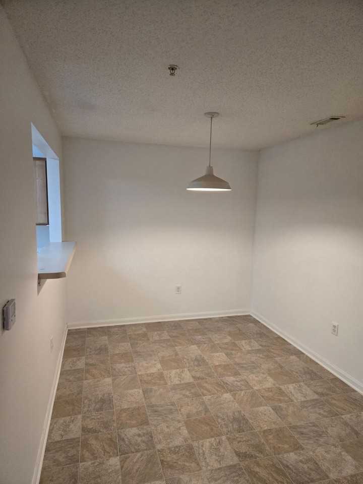 Rose Hill - Photo 2 of 17