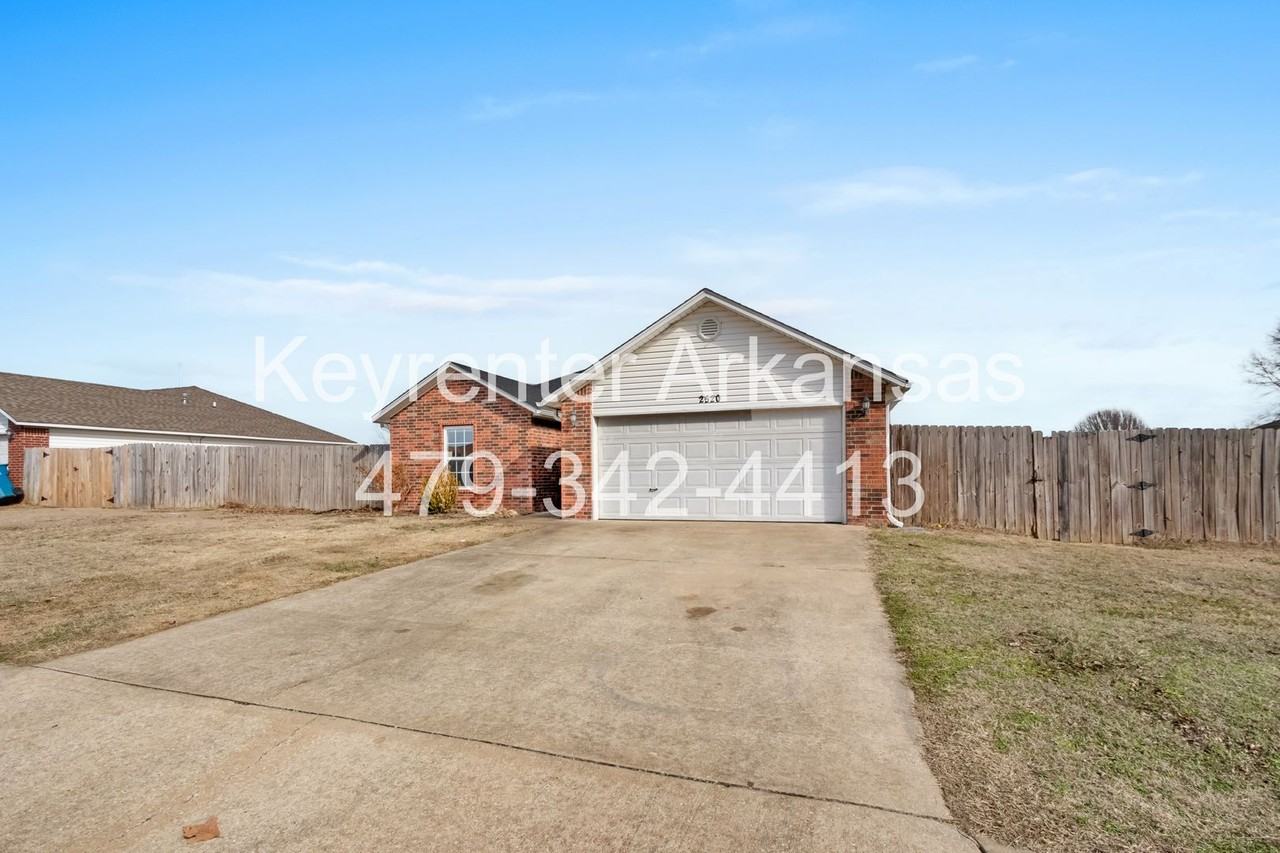 2520 D J Duvall Dr - Photo 2 of 25