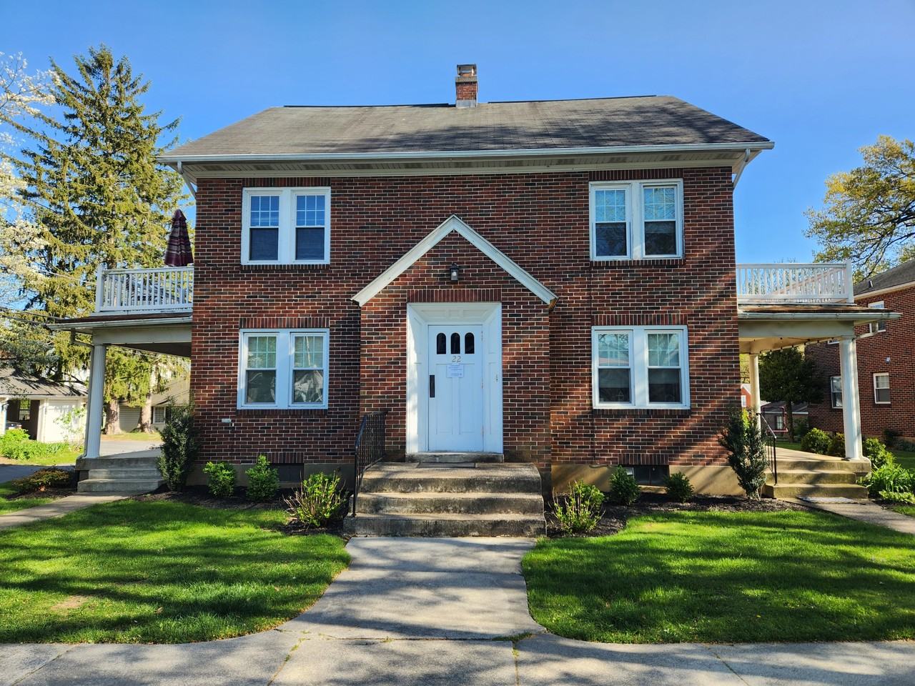 22 W Areba Ave #2W