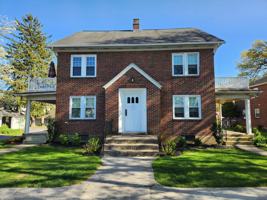 featured image of 22 W Areba Ave #2W
