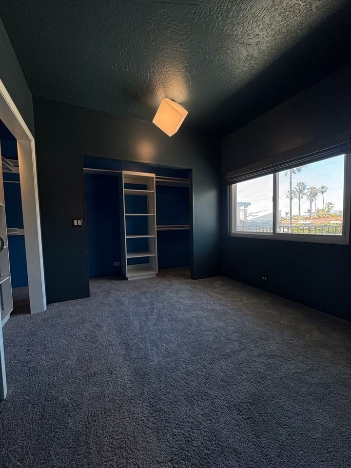 445 Washington Blvd #8 - Photo 6 of 15