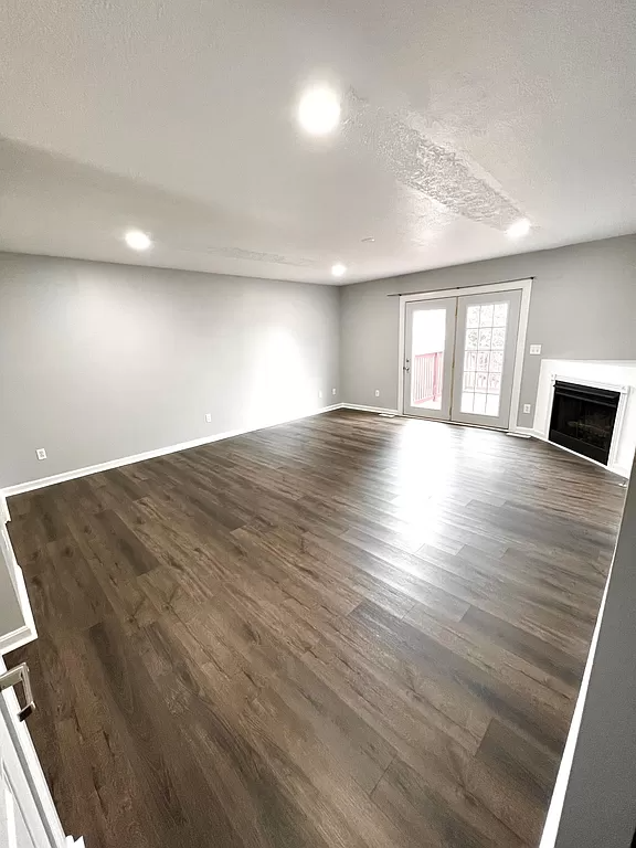 3860 S Cramer Cir - Photo 5 of 36