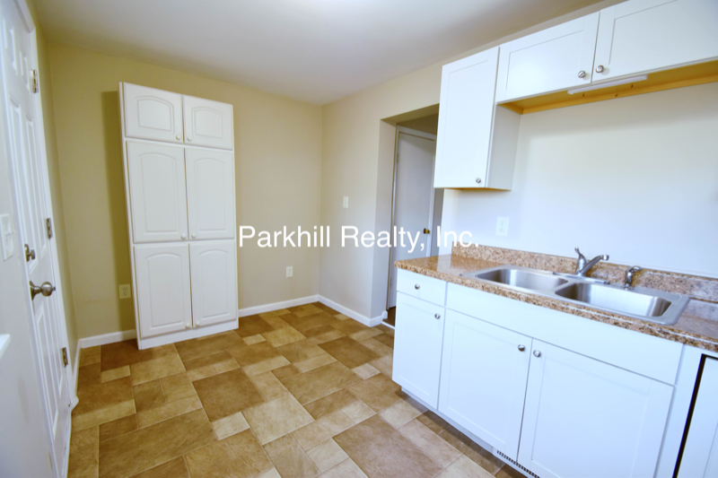 508 Broad St - Photo 7 of 10