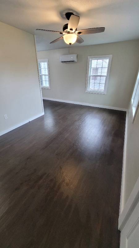 208 W Chester St - Photo 3 of 28