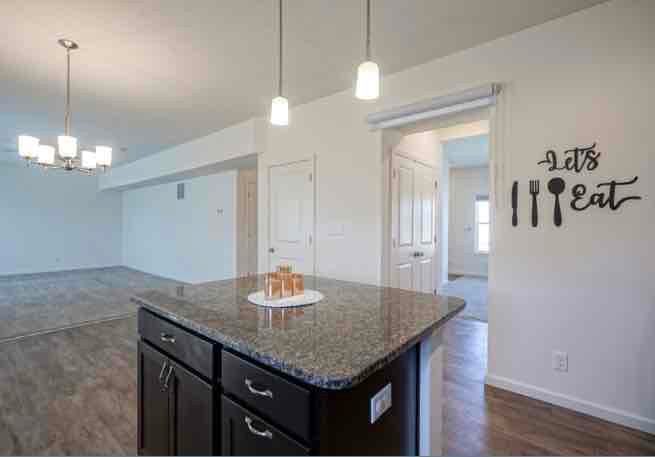 1160 Colcester Ln - Photo 3 of 28