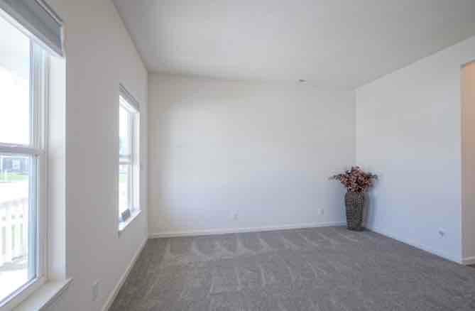 1160 Colcester Ln - Photo 7 of 28