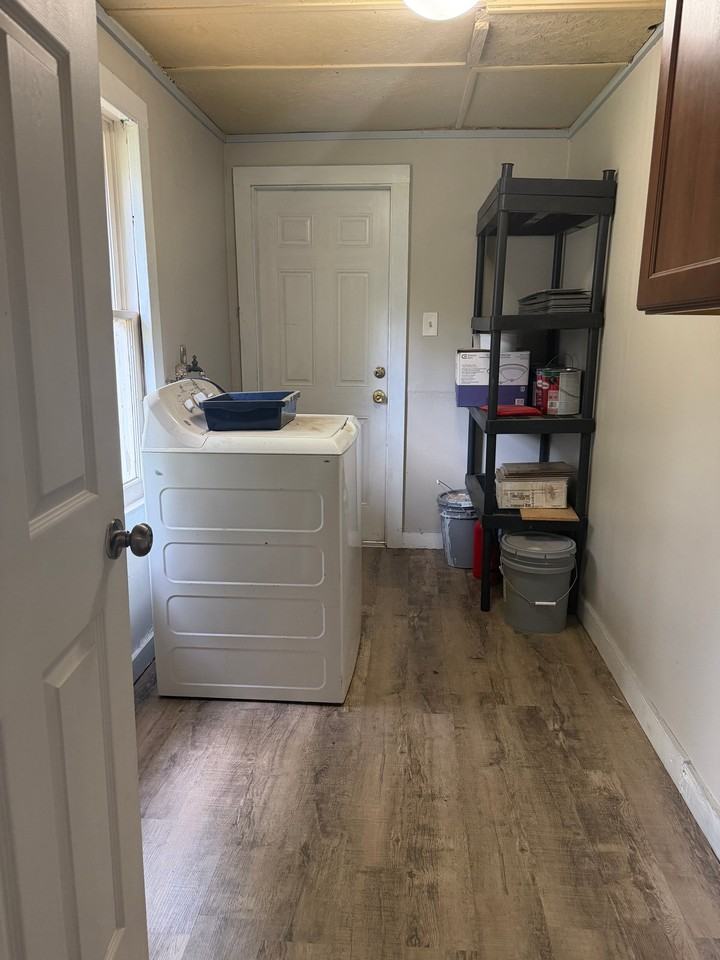 319 Ne 13th Ter - Photo 7 of 9