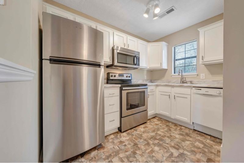 210 Tinkerview Dr - Photo 4 of 16