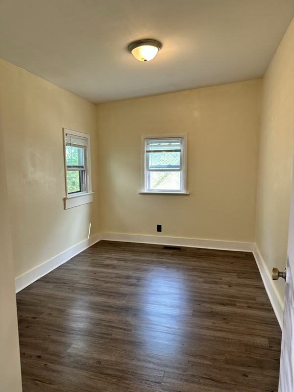 127 Poplar Ave #1 - Photo 6 of 11