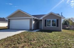 213 Lowell Ave - Photo 1 of 1