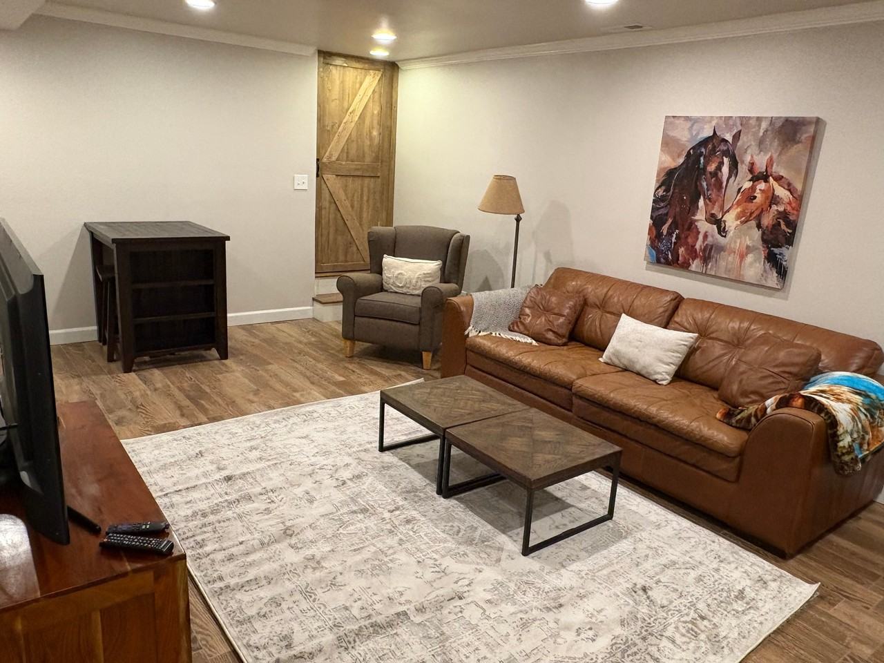 18 Bayberry Ln #101 - Photo 2 of 10