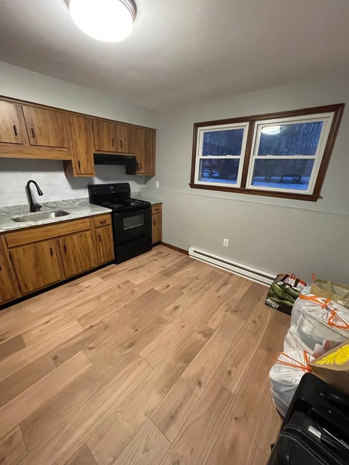 10 Edgewood Ter #4 - Photo 2 of 11