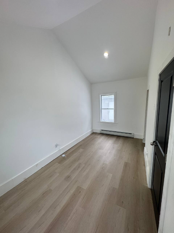 287 6th St - Photo 2 of 9