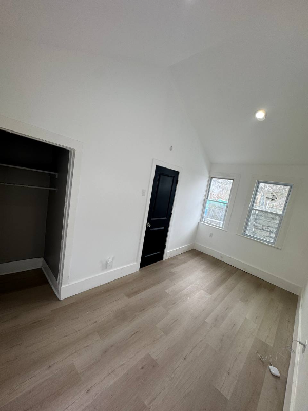 287 6th St - Photo 4 of 9