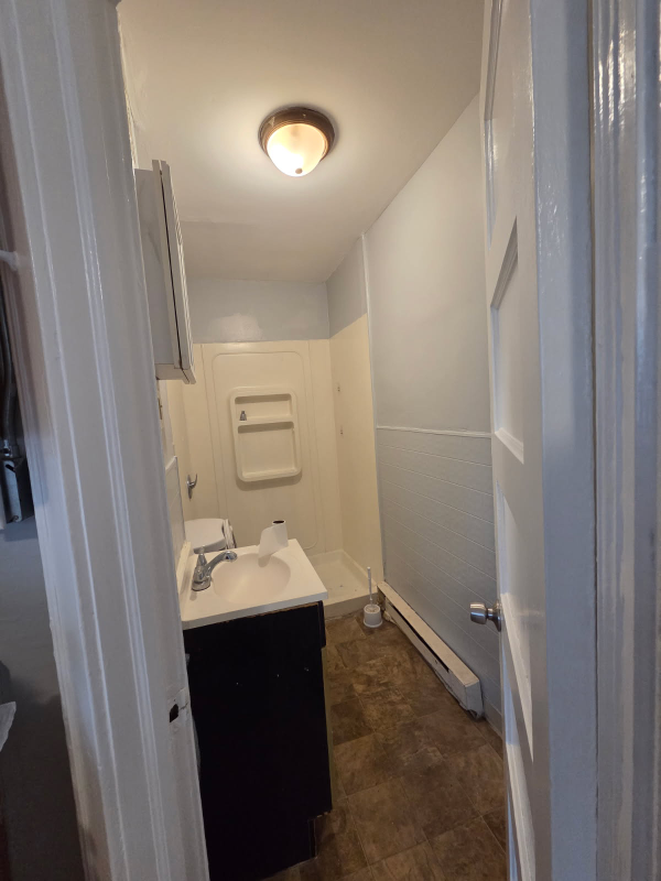 54 Crown St #2 - Photo 4 of 6