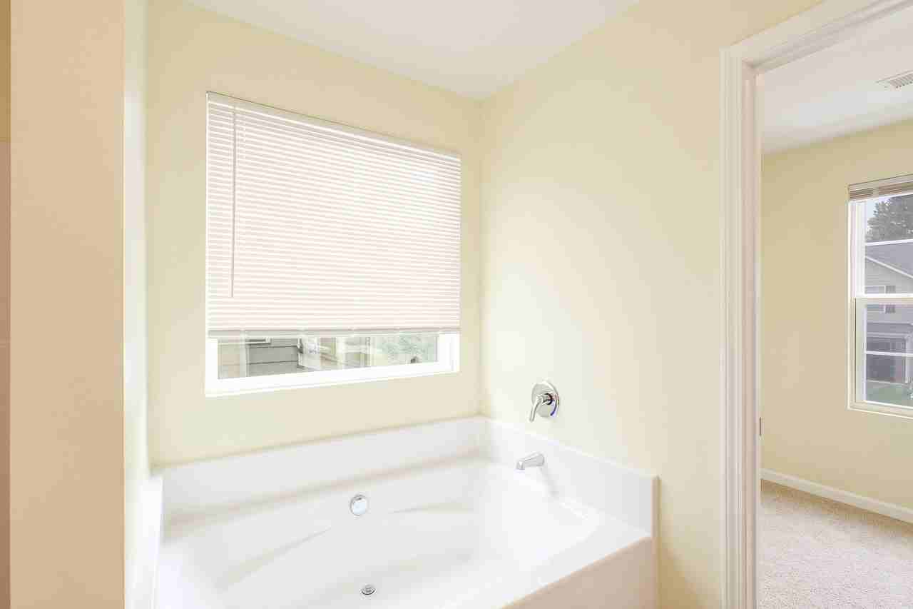 1562 Onalee Dr - Photo 5 of 20