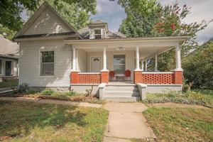 featured image of 1522 N Robberson Ave