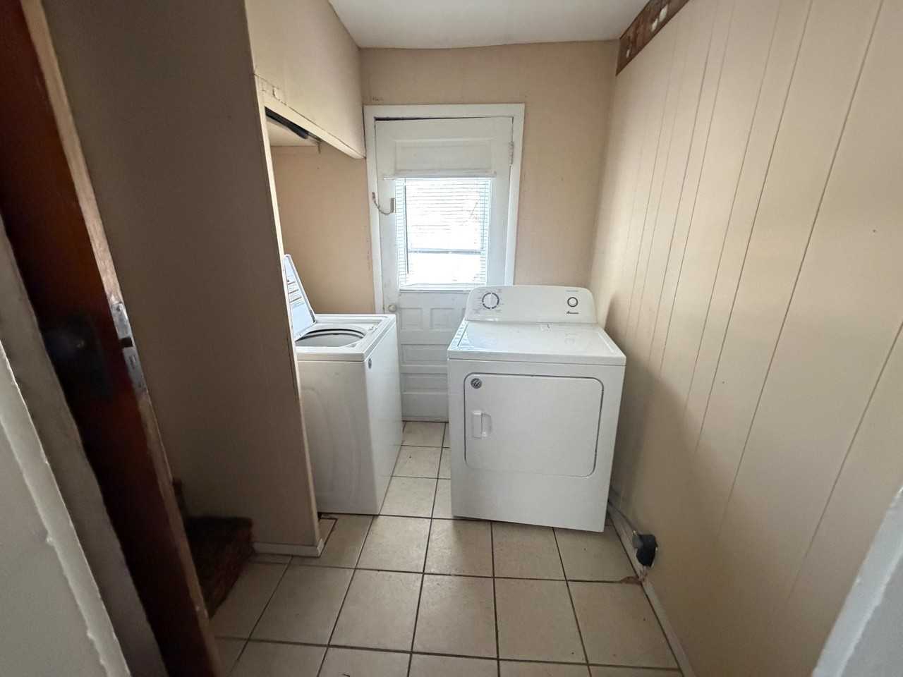 119 Vaughn St - Photo 5 of 8