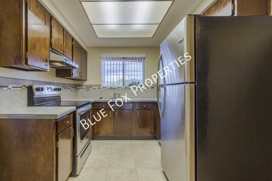 2618 S Camino Seco - Photo 2 of 22