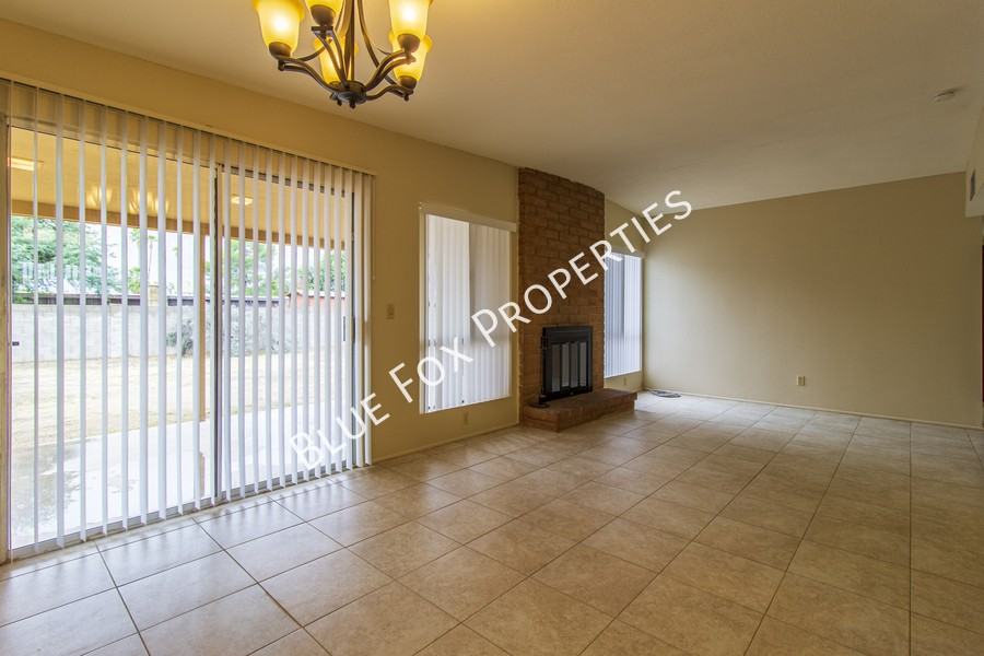 2618 S Camino Seco - Photo 3 of 22