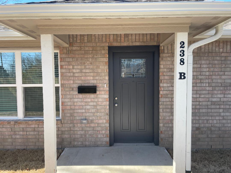 238 E Young Pl #B - Photo 2 of 10